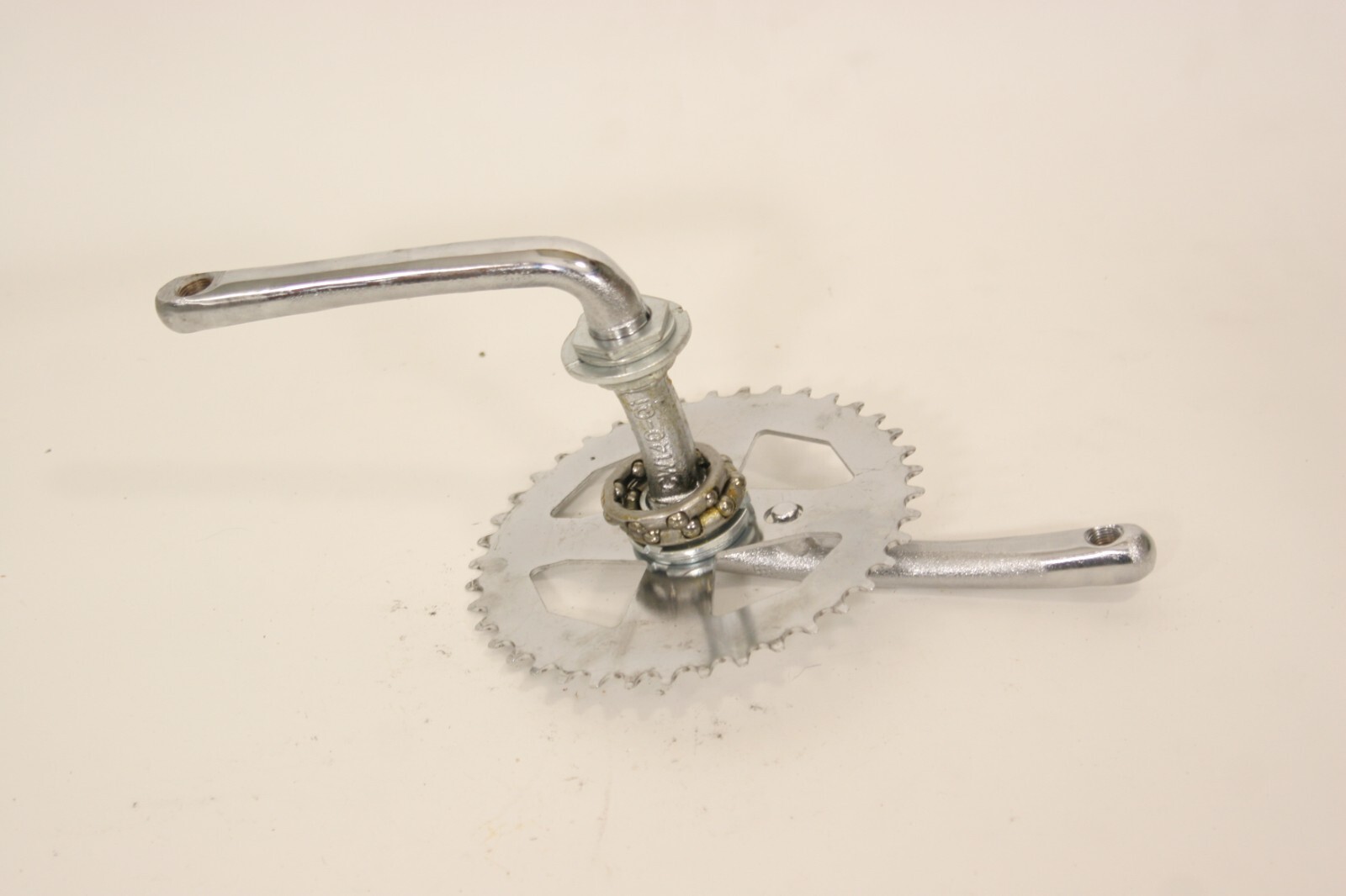 Fuji One Piece Crankset & Bearings 1 x 40T Steel Chainring 145mm Arms