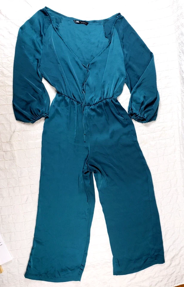 Mono ZARA Mujer Talla PEQUEÑO Verde Oscuro Efecto Satinado Pierna Ancha Tobillo Manga Larga Foto 2 de 4