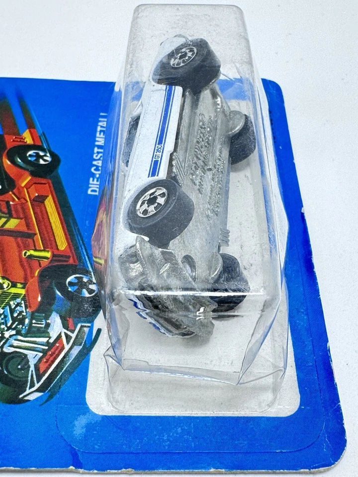 Hot Wheels Blackwall 7644 White Mustang Stocker  Blue Card Blister Excellent - Image 4 of 4