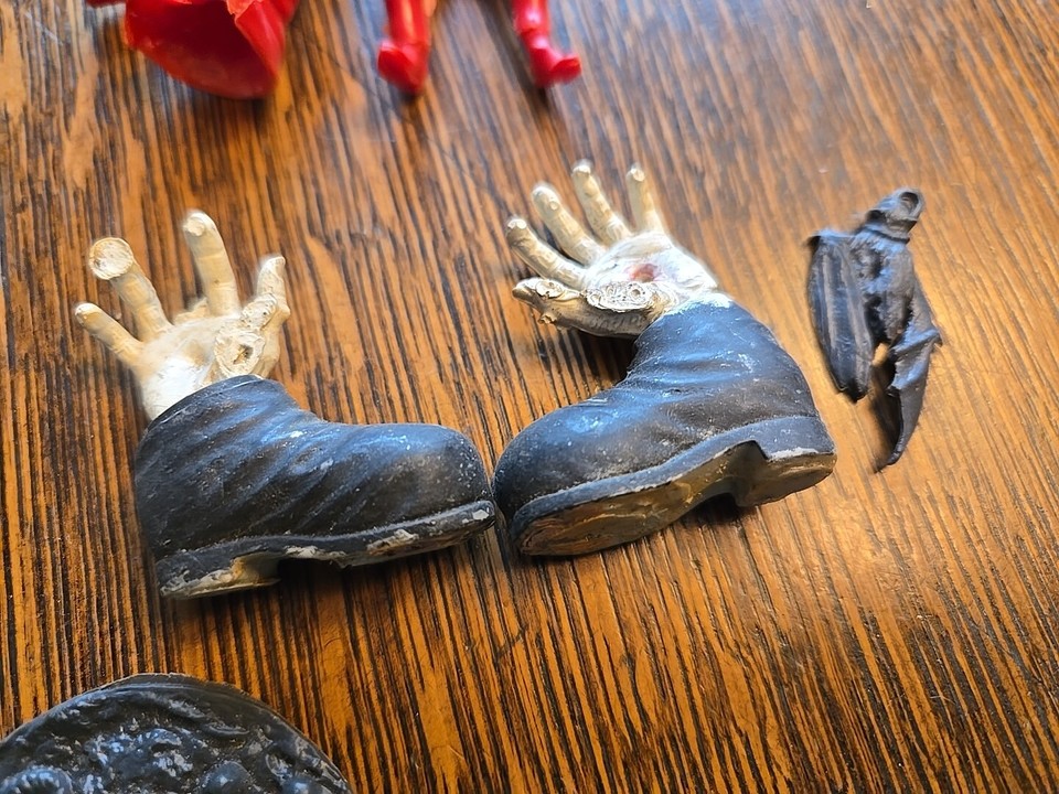 Vntg model junkyard parts lot random figures drivers misc amt mpc etc