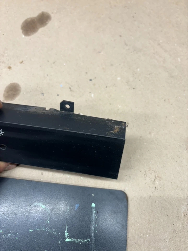 Camión Dodge Ramcharger 1981-1993 W150 D250 interior faro interruptor bisel 89 90 Foto 4 de 4