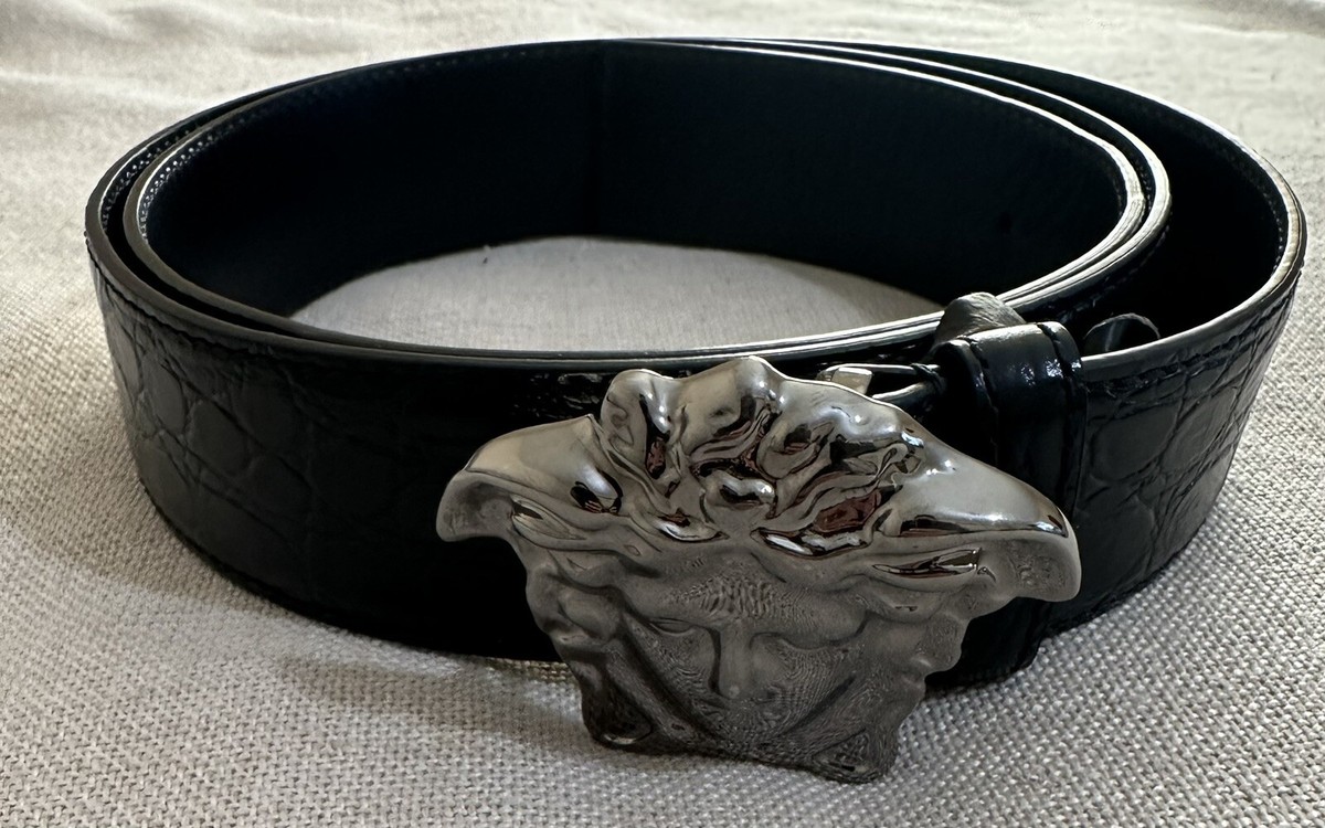 【美品】GIANNI VERSACE ベルト メデューサ 黒 型押し 2連 ロゴ Authentic Silver Medusa Buckle Black Leather Men's Versace