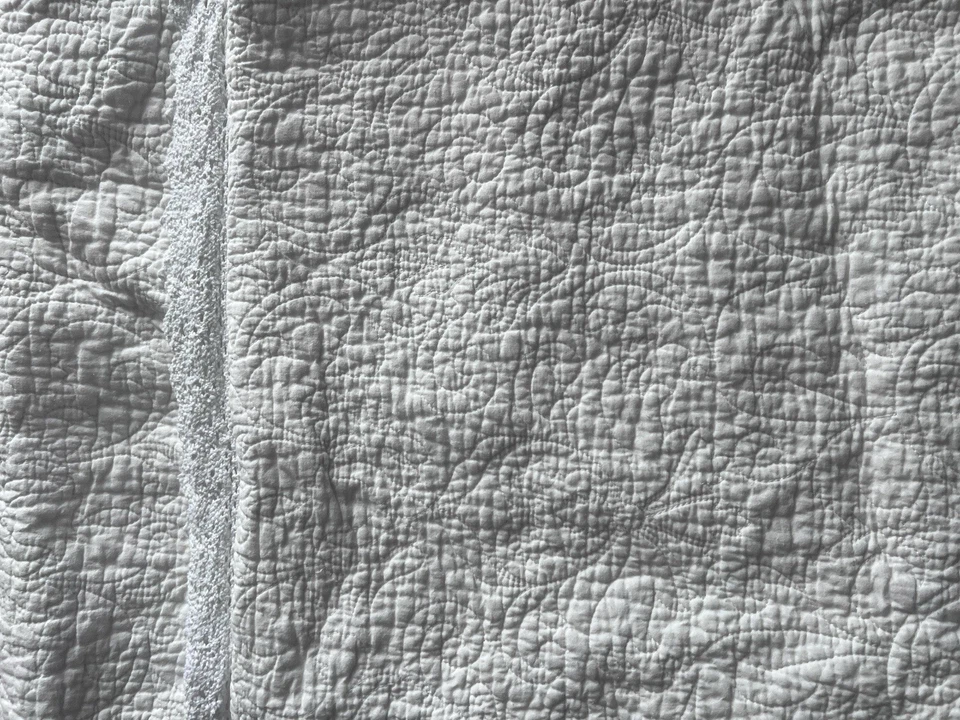 Juego 2 fundas de almohada Laura Ashley blancas acolchadas King ribete de encaje Cottagecore Foto 3 de 4