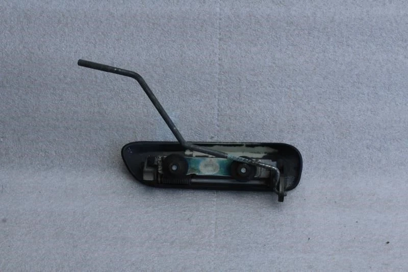 Ford Mustang 2002 manija de puerta del conductor izquierdo negro Foto 2 de 4