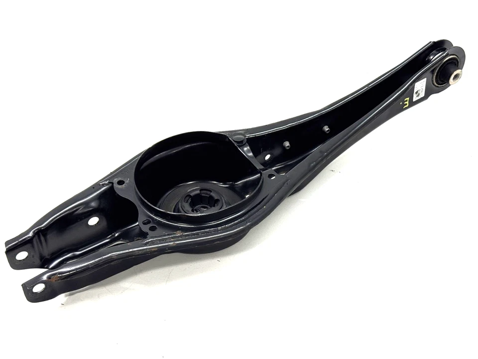 AUDI A3 QUATTRO 2015-2020 AWD suspensión trasera lado izquierdo brazo de control inferior OEM Foto 2 de 4