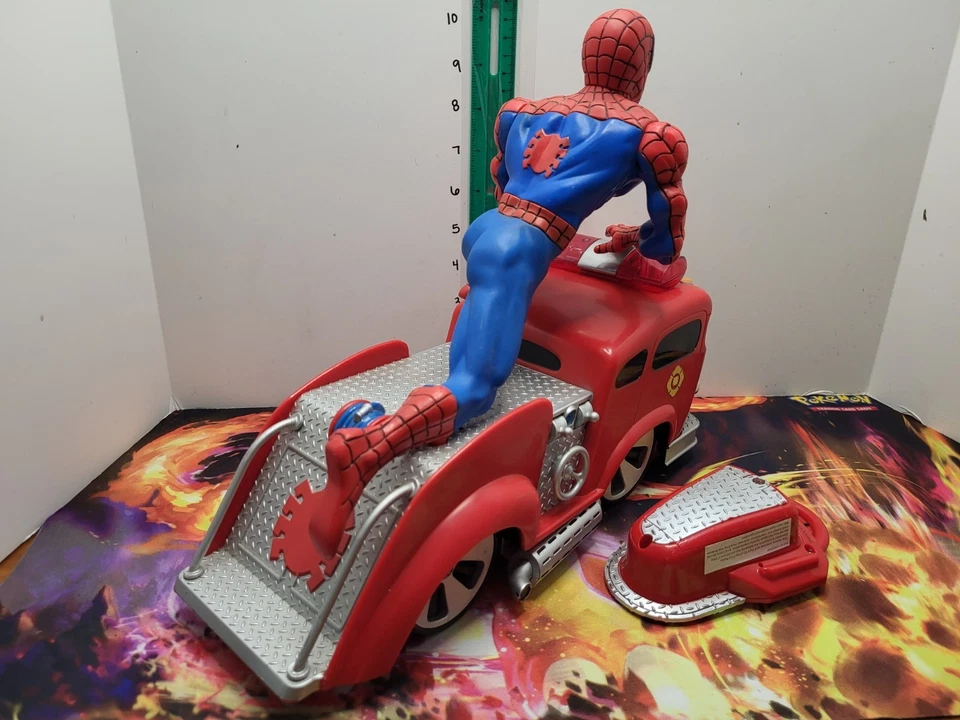Rare Spiderman Firetruck RC 2006 Marvel - Image 2 of 2