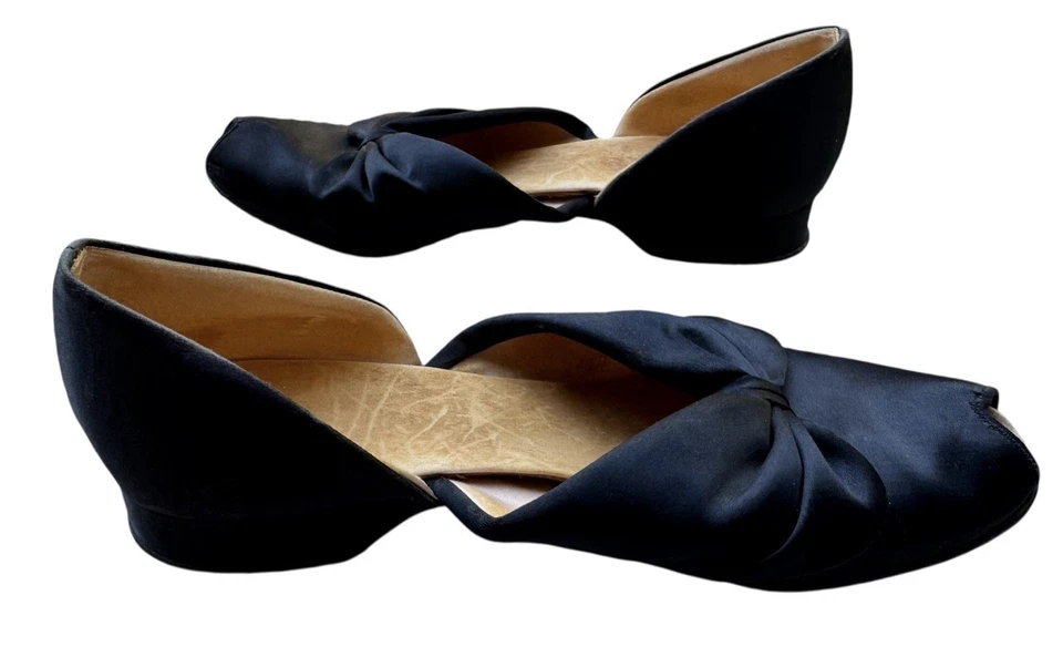 1940’s Vintage Daniel Green Black Satin Shoes GLAMOROUS OOH LA LA - Image 2 of 4