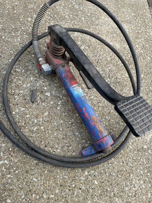 #ad Ridgid HF 18 Hydraulic Foot Pump for Power Pipe Cutter Machines $299.99