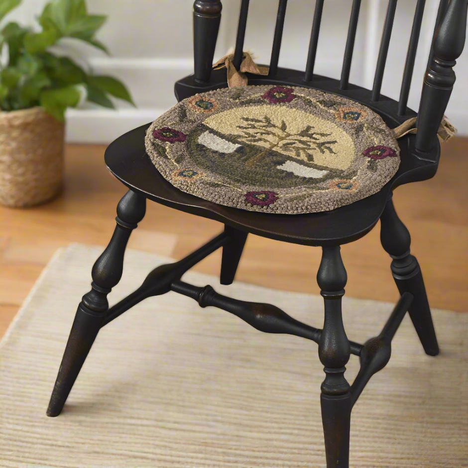 Primitive Farmhouse Willow Sheep Hooked Chair Pad