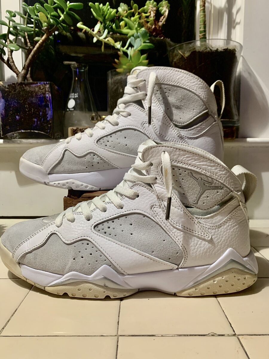 Nike Air Jordan 7 VII Retro Pure Money Platinum Sneakers Nike Air Jordan 7 VII Retro Pure Money Platinum Sneakers