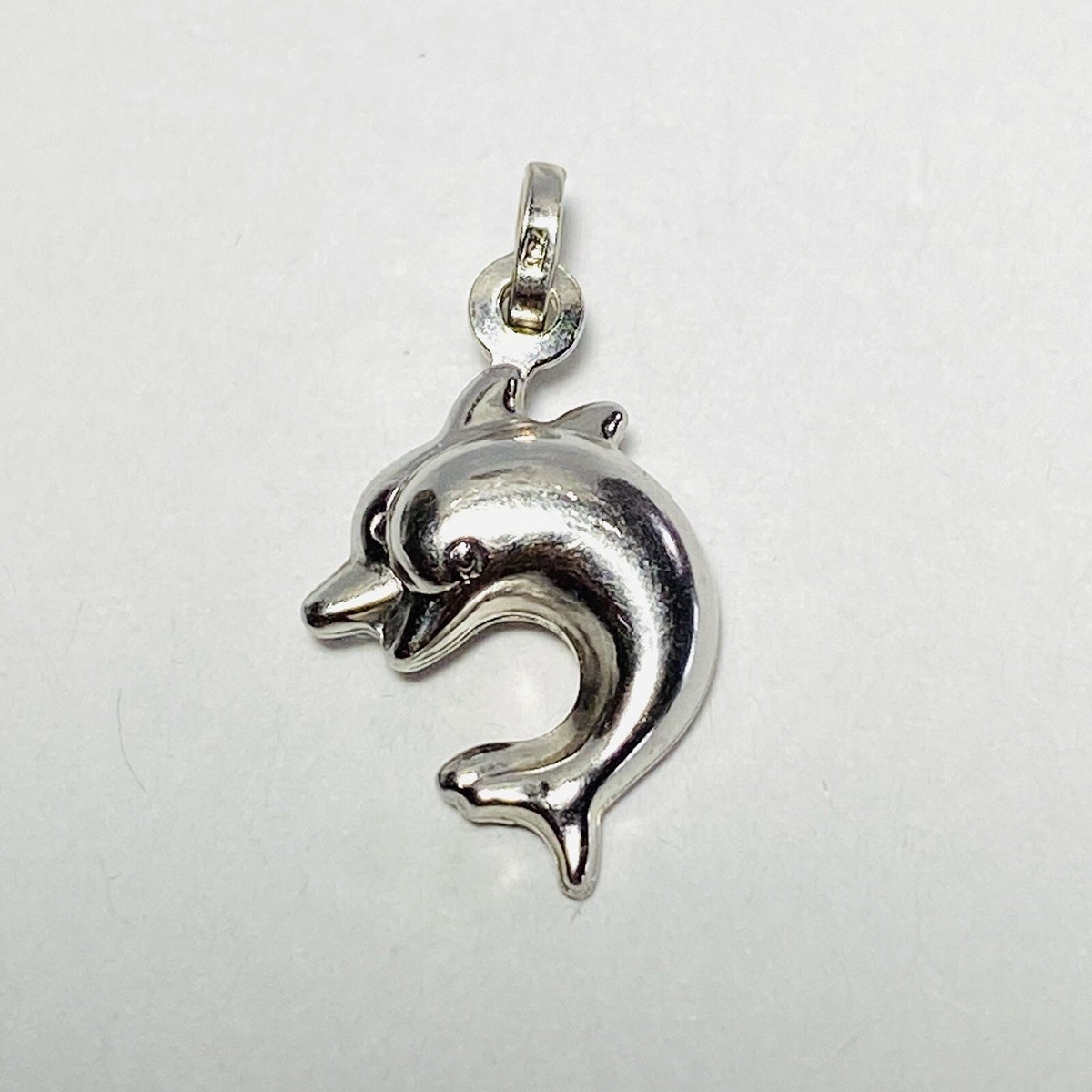 Italy 18K White Gold Two Jumping Dolphins 15mm Pendant 1.13g | eBay