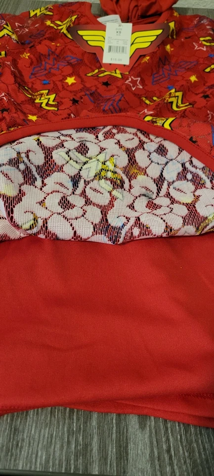 Disfraz de Halloween para niñas DC Comics Mujer Maravilla Vestido Rojo Juegos con disfraces Foto 3 de 4