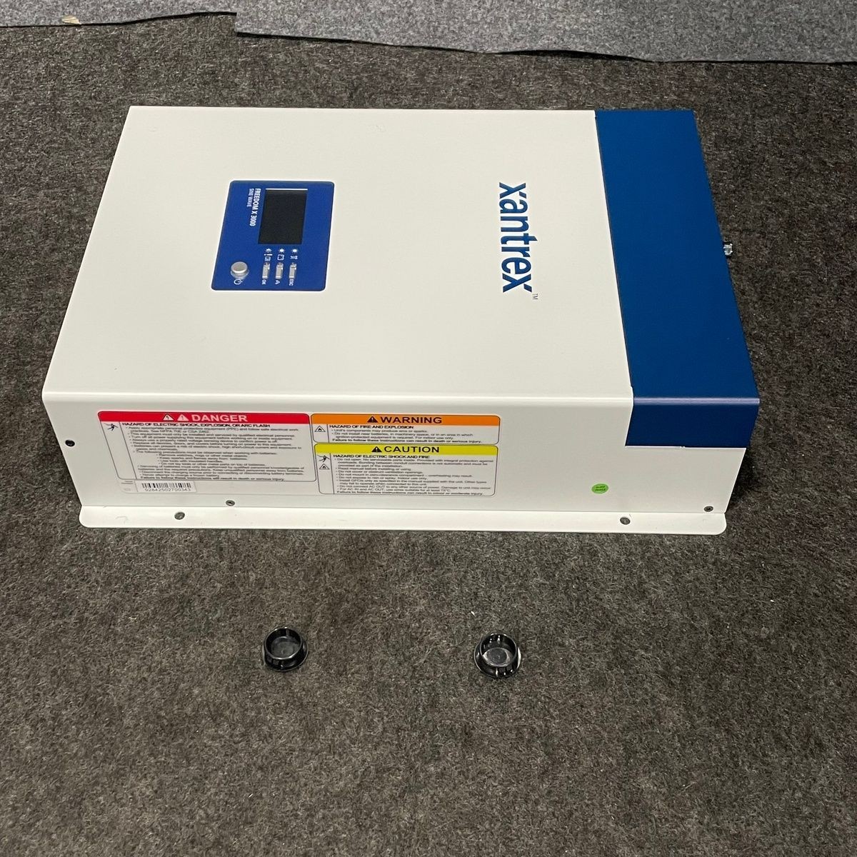 Xantrex Freedom X 3000 Pure Sine Inverter 3000 W 120 VAC 60 Hz *