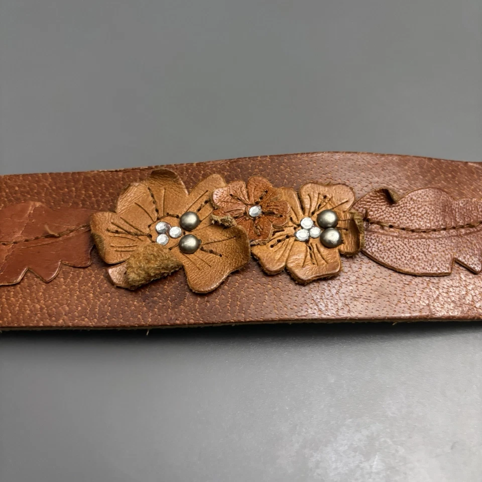 Cinturón Hollister Vintage Talla 30-32 Western Cuero Genuino 3D Flores Cristales Y2K Foto 3 de 4