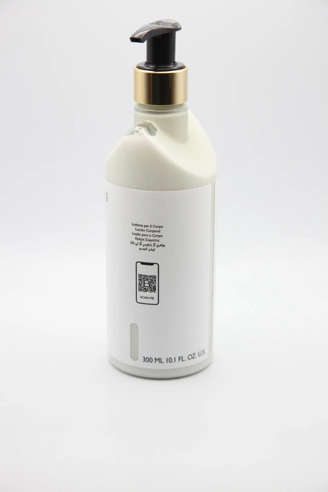 BVLGARI au thé Blanc (White Tea) Body Lotion - 10.1 Fl oz / 300mL - Image 2 of 3