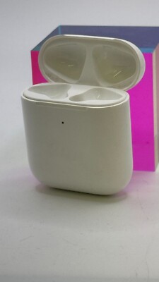 Apple AirPods A1938 EMC3185 アップル純正製品 Apple AirPods Wireless Charging Case 1st & 2nd Generation A1938