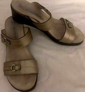 mephisto gold sandals