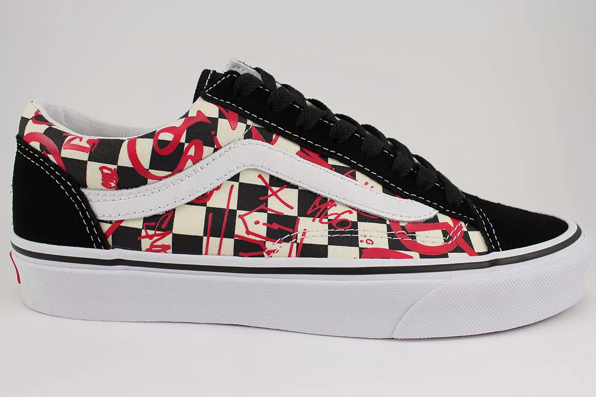 VANS STYLE 36 VANS CREW CHECKERBOARD BLACK WHITE RED CHECK OLD