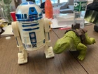 Lot of 2 vintage Kenner Star Wars figures (8" R2-D2 1978 & Patrol Dewback 1979)