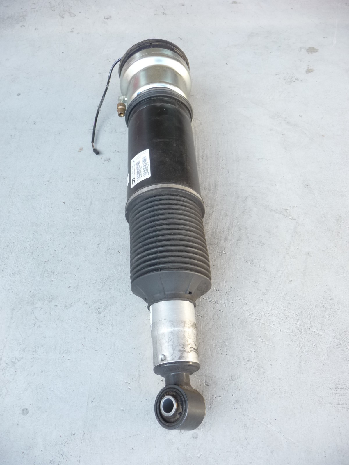 2003-2016 Rolls-Royce Phantom Rear Right Air Suspension Strut 37126767014 OEM A1