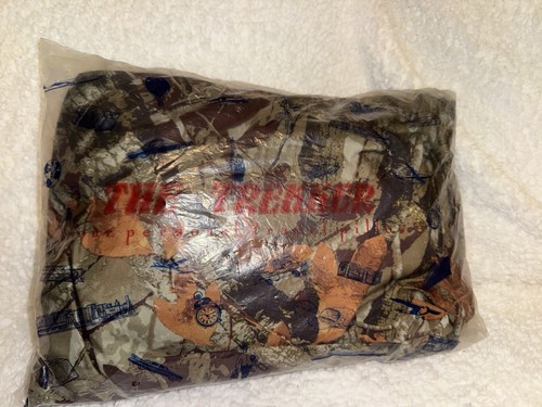 THE TREKKER - YOUR PERSONAL TRAVEL PILLOW  CAMO