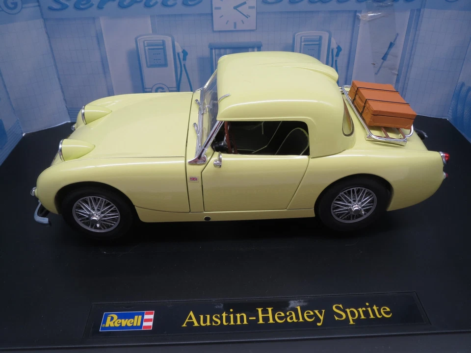 Revell 08835 Austin-Healey Sprite (gelb) 1:18  OVP ! - Bild 2 von 4