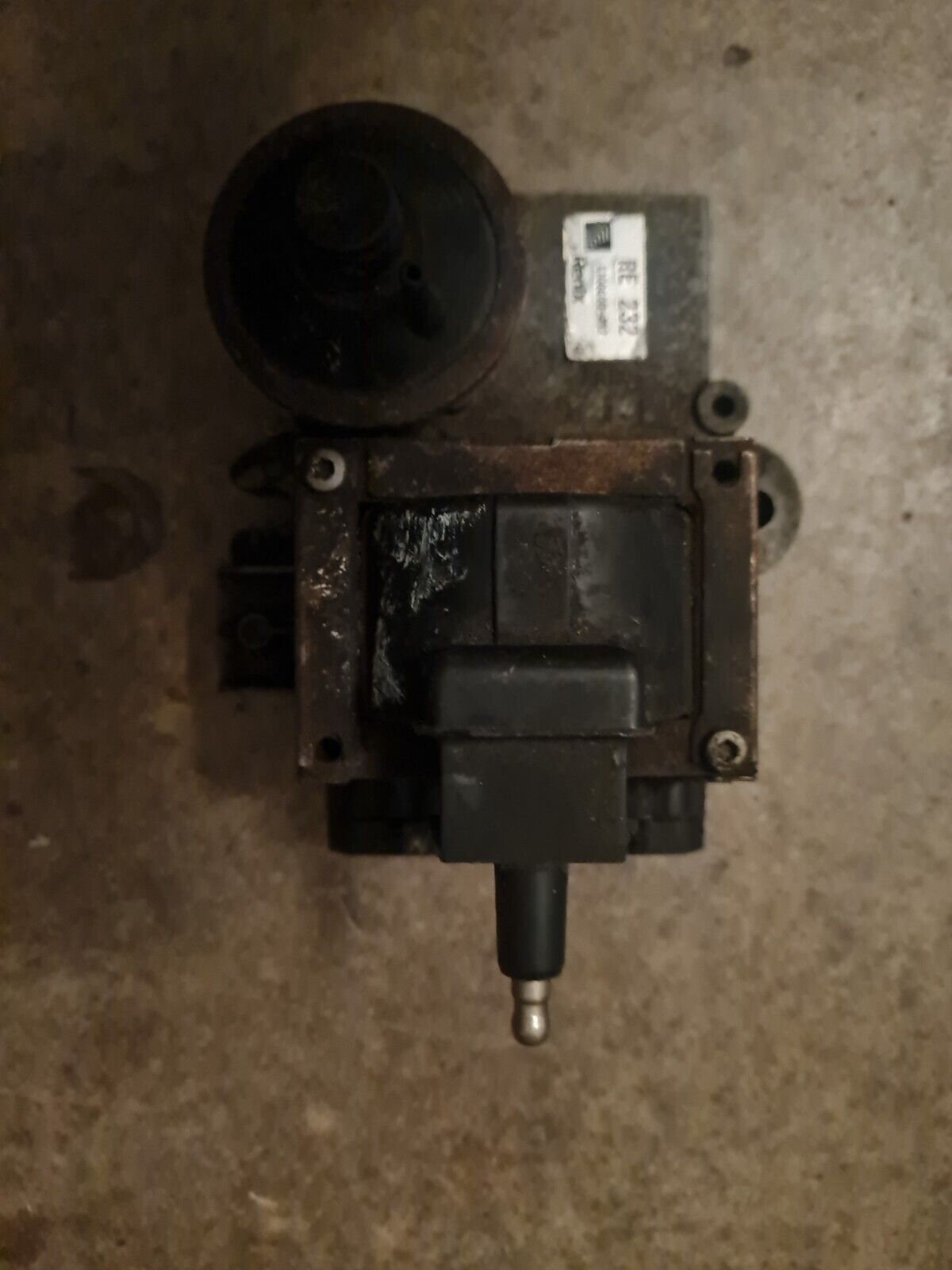 Picture 1 of 4