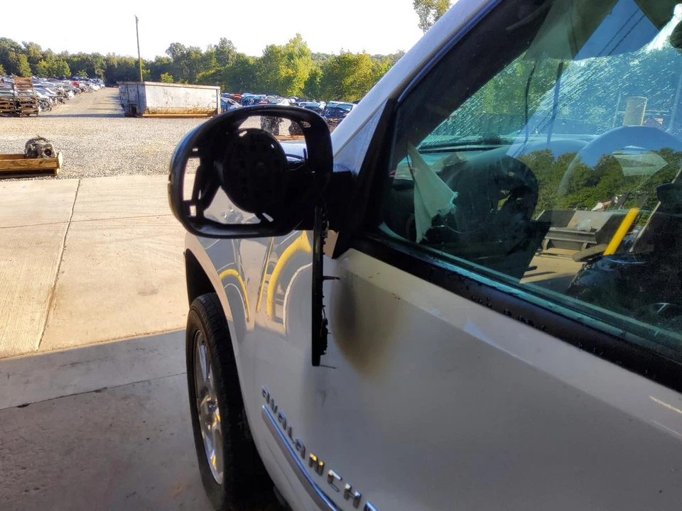 Conjunto de bomba y motor ABS usado se adapta a: Chevrolet Avalanche 1500 2012 montaje 4 Foto 3 de 4