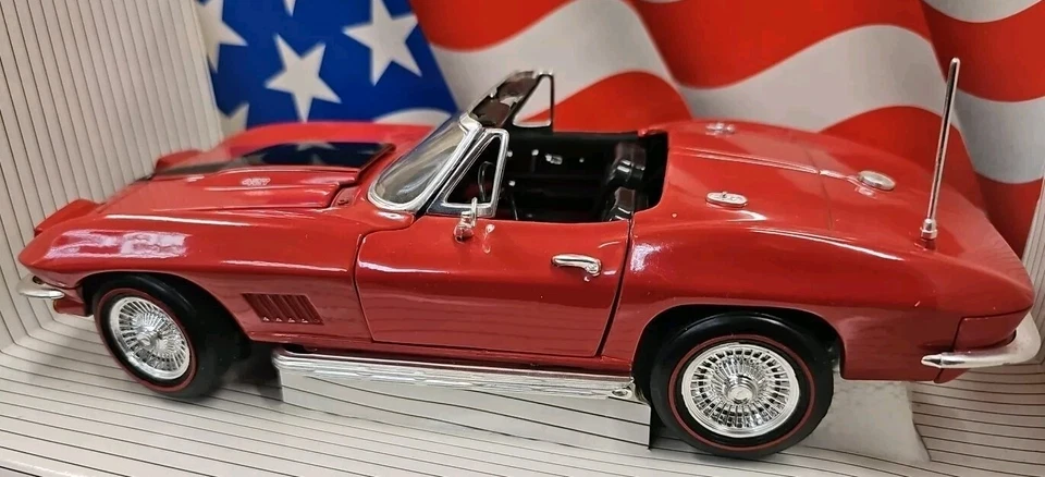 1967 RED CHEVY CORVETTE L-71 CONVERTIBLE, 1/18 Diecast, ERTL. See Ad. (2A) - Image 3 of 4