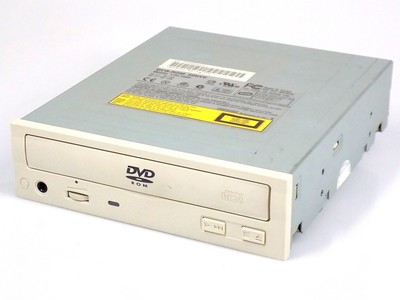 JVC Lite-On LTD-165H IDE ATAPI P-ATA CD±RW DVD±RW DL Laufwerk Beige Blende Retro