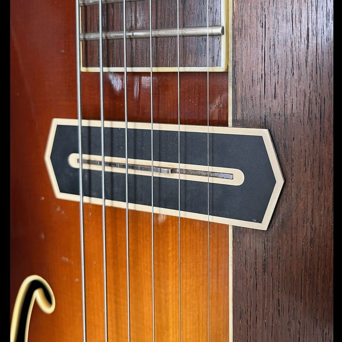 Eastman AR-605E フルアコ　ギター　サンバースト　純正ケース付き Eastman AR-605E | eBay