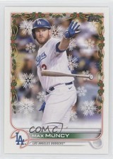 2022 Topps Holiday Mega Box Max Muncy #HW199 0z80