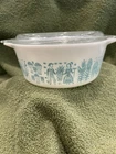 Pyrex Amish Butterprint # 472 Round Casserole Dish Turquoise on White With Lid