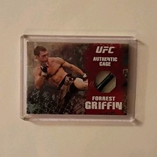 Topps UFC Cage Memorabilia CR-FG Forrest Griffin Sports Trading Card