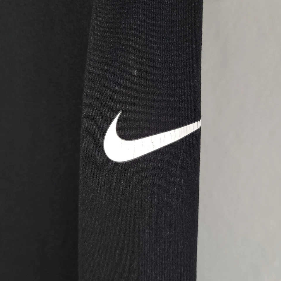 Camisa con capucha negra manga larga Nike Pro Dri Fit para mujer talla M agujeros para los pulgares Foto 2 de 4