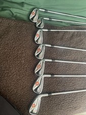 TaylorMade R11 Right Handed Golf Iron Set. 4-PW. Stiff Flex Shafts