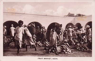 Postcard Vintage(1)YEM, Yemen, Aden Fruit Market P 4/2/1939 (#130)