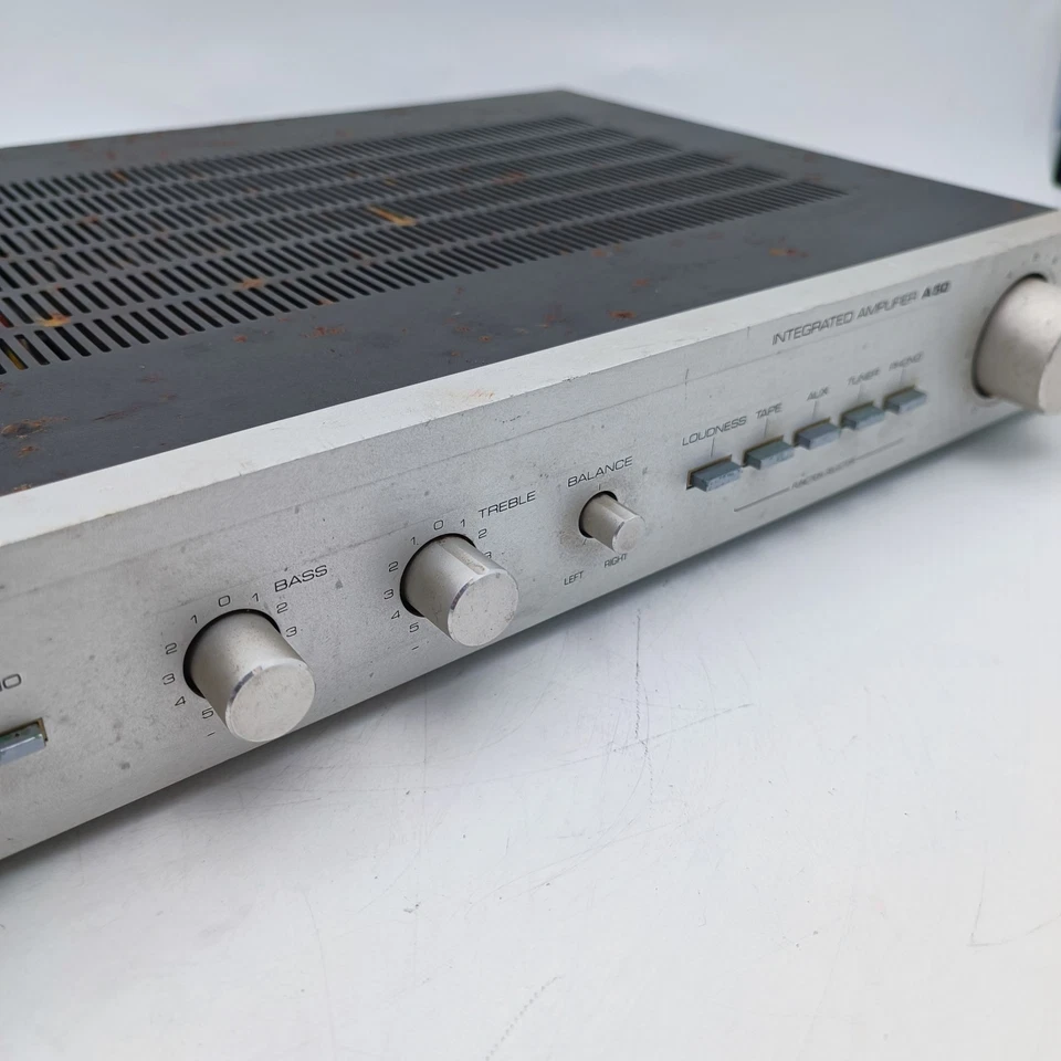 Amplificador integrado Telefunken A50 HIFI 3003-471523 220W 50Hz áudio vintage - Imagem 3 de 4