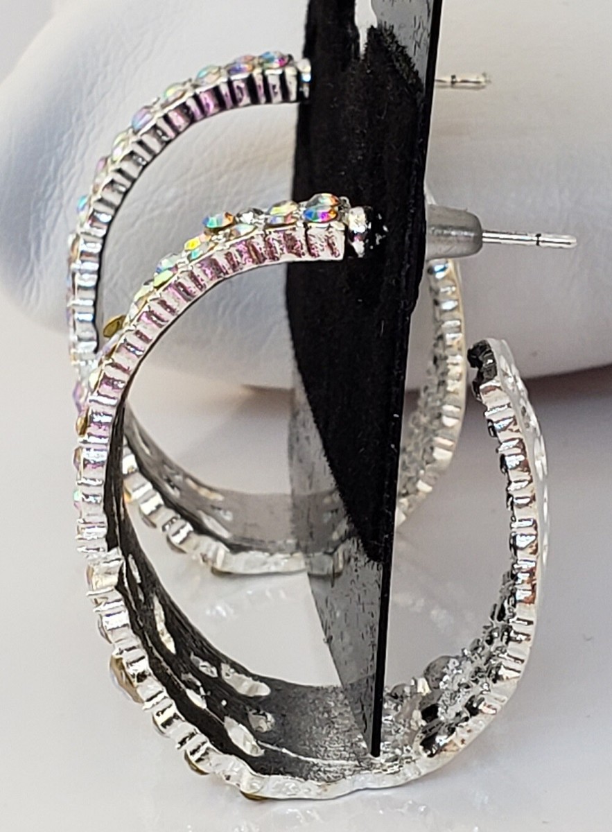 Boucles D'oreilles Plaque Argentée Avec Strass Multicolores - Modèle E8712 - Neuf Sans Emballage