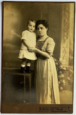 orig. KAB Cabinet Photo Photography Picture Old Fashion Hanover around 1910 Mother Child