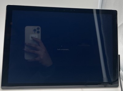 Microsoft Surface Pro Intel i5-7300U @ 2.6 GHz 8GB 256GB 5/3