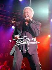 Tom Jones Signed Autograph 6X4 PHOTO Pre Print Music