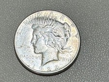 ??? 1923 Peace Silver Dollar Circulated Eye Appeal