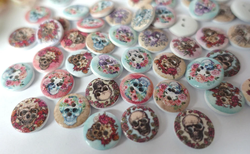 10x KNOPF RUND VINTAGE TOTENKOPF SUGER SKULL KNÖPFE 15mm KINDER BUBEN JUNGEN - Bild 2 von 2