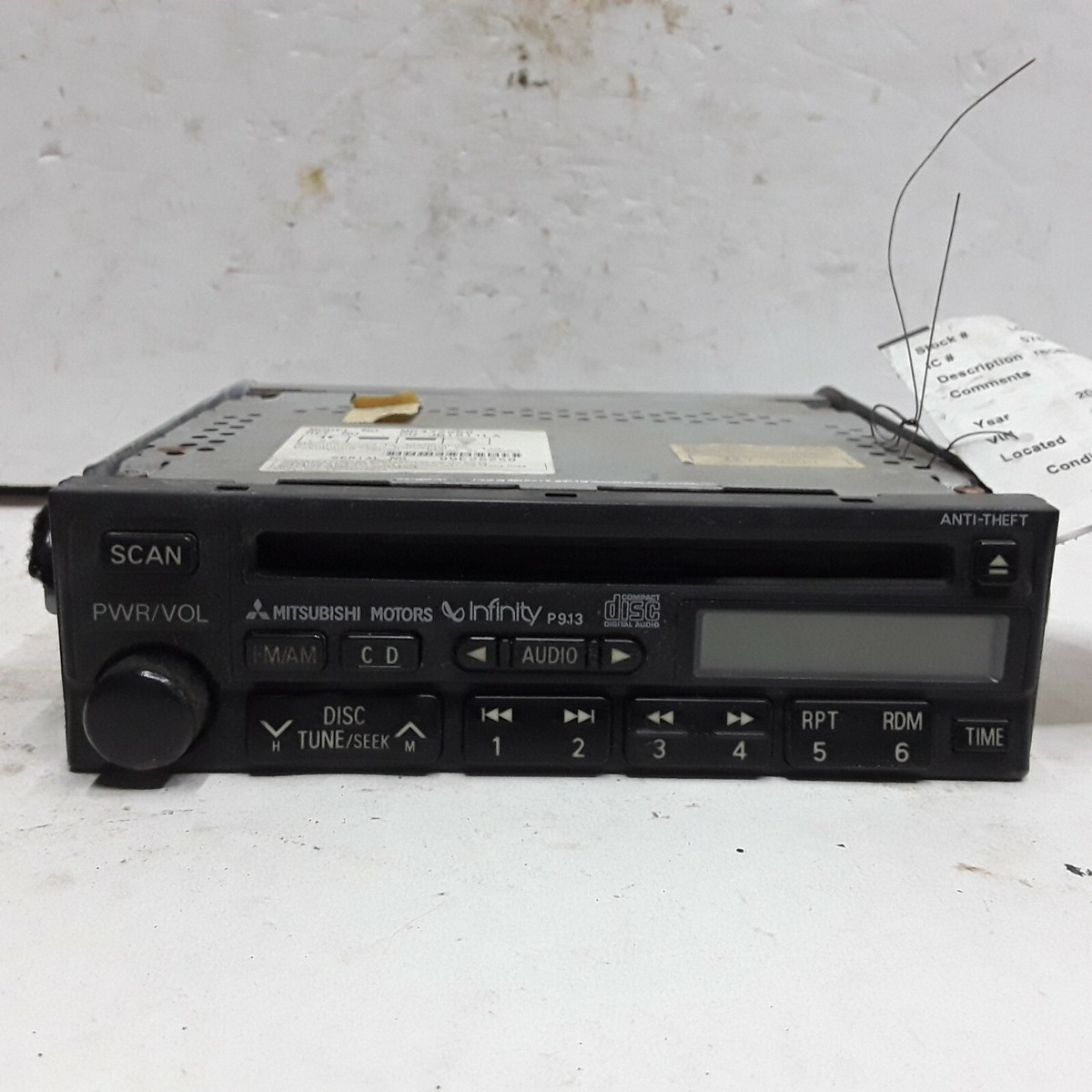 00 01 Mitsubishi Galant AM FM CD Infinity radio sound