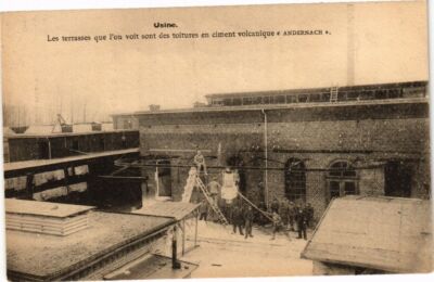 CPA Usine Les terrasses que l'on voit sont des toitures en ciment...(220170)