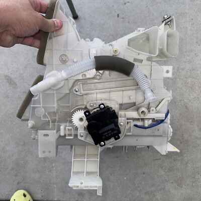 2016 - 2023 MAZDA CX-9 A/C HEATER HOUSING BLOWER BOX ASSEMBLY OEM