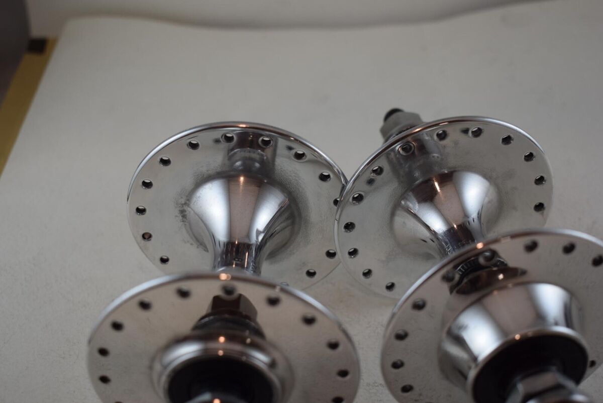 SUZUE hub set high flange 36 hole Stamped 8 F / 8 A Old SUZUE hub set high flange 36 hole Stamped 8 F / 8 A Old