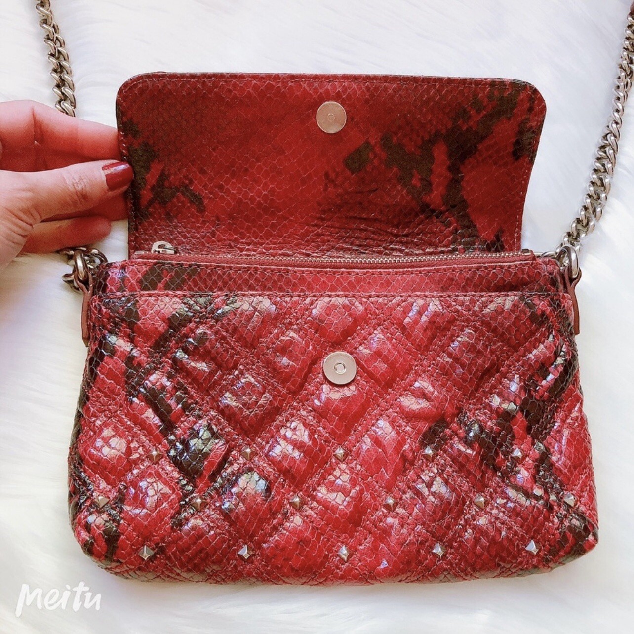 Marc Jacobs Studded Eugiene Stardust Crossbody Quilted Leather Red Purse Rare image 10
