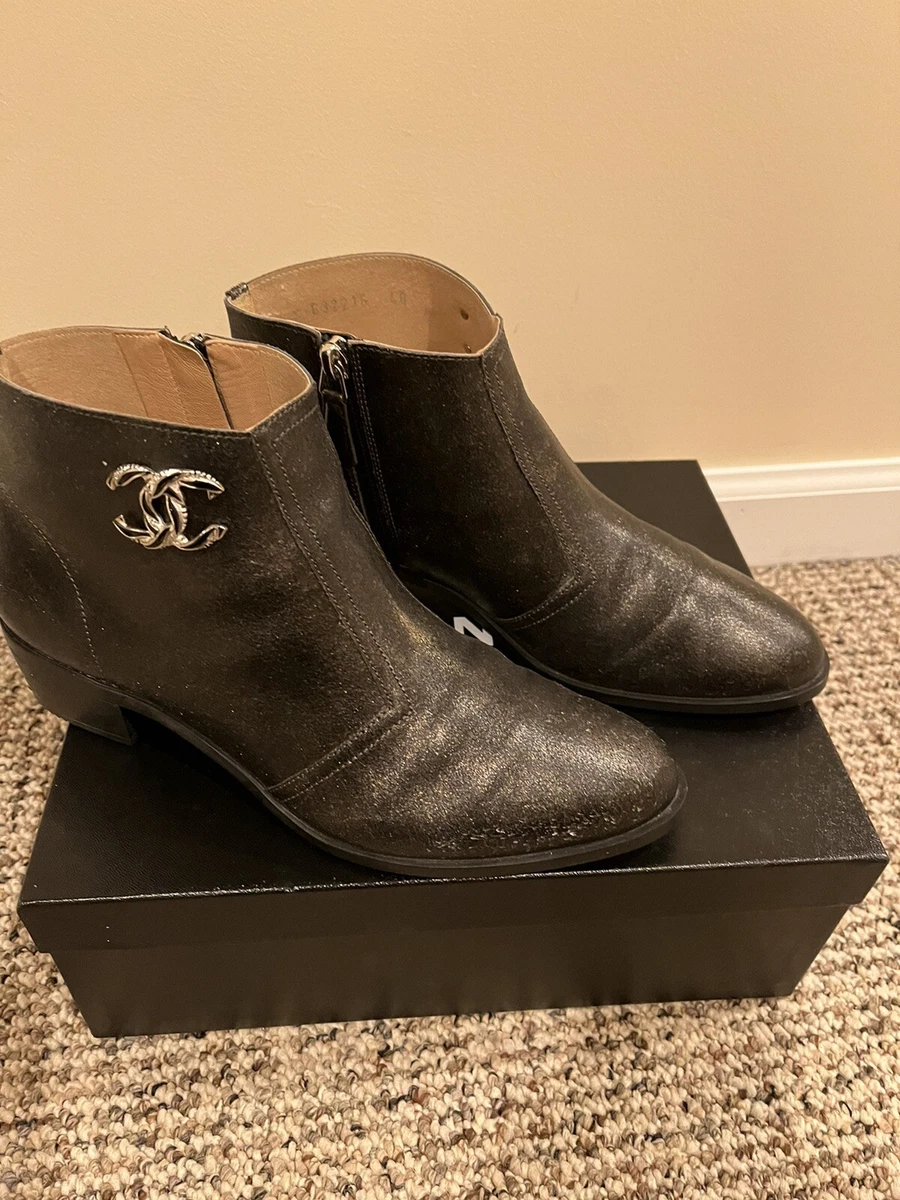 Chanel boots size 40